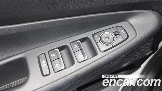 Hyundai Santafe 2023 — photo 30