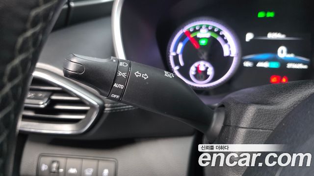 Hyundai Santafe 2023 — photo 33