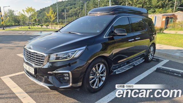 Kia Canival 2019 — photo 1