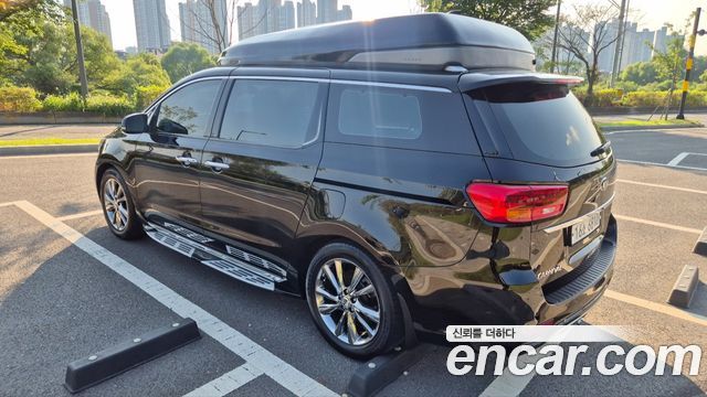 Kia Canival 2019 — photo 3