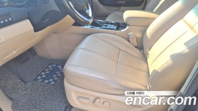 Kia Canival 2019 — photo 11