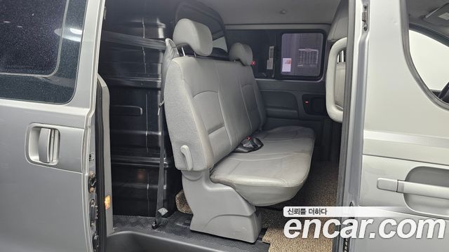 Hyundai Starex 2019 — photo 17