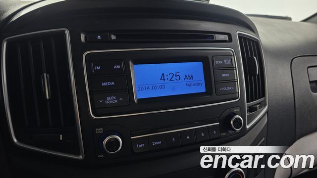Hyundai Starex 2019 — photo 23