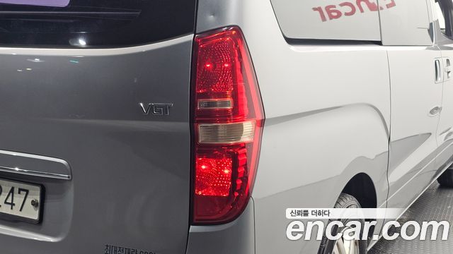 Hyundai Starex 2019 — photo 9