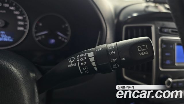 Hyundai Starex 2019 — photo 27
