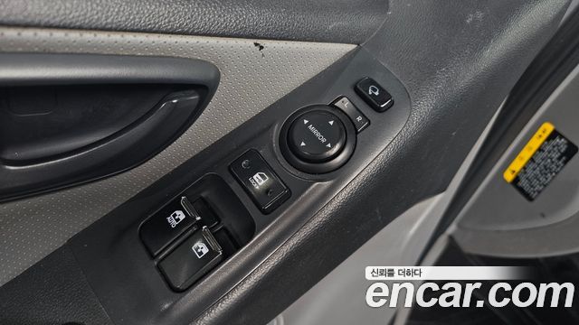 Hyundai Starex 2019 — photo 28