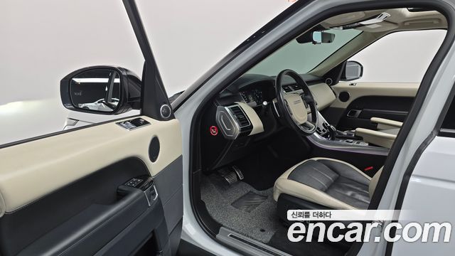 Land Rover Range Rover Sport 2018 — photo 10
