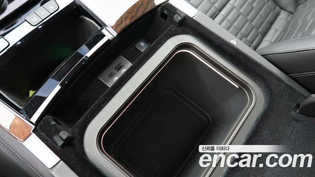 Cadillac Escalade 2025 — photo 19