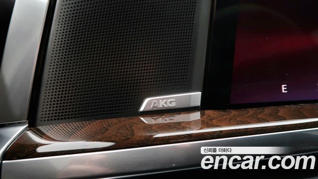 Cadillac Escalade 2025 — photo 20