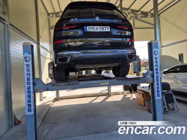 BMW X7 2024 — photo 2
