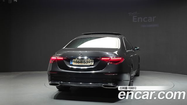 Mercedes-Benz S-Class 2022 — photo 4