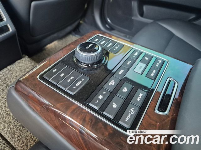 Hyundai Equus 2015 — photo 8