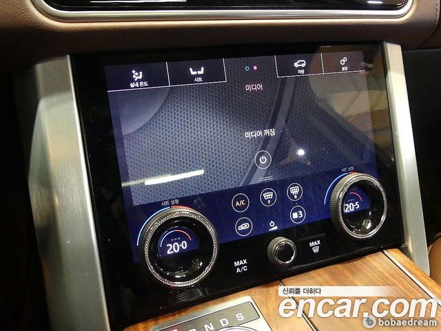 Land Rover Range Rover 2019 — photo 15