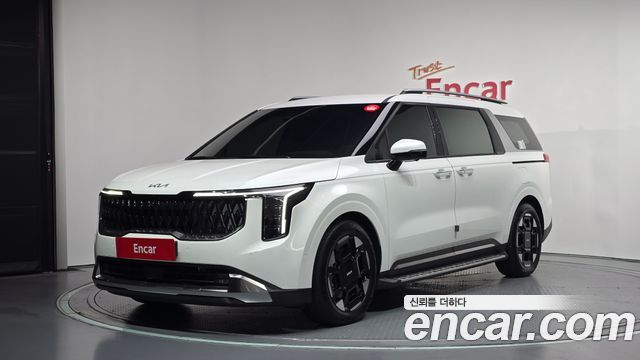 Kia Canival 2025 — photo 1