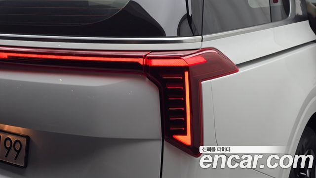 Kia Canival 2025 — photo 9