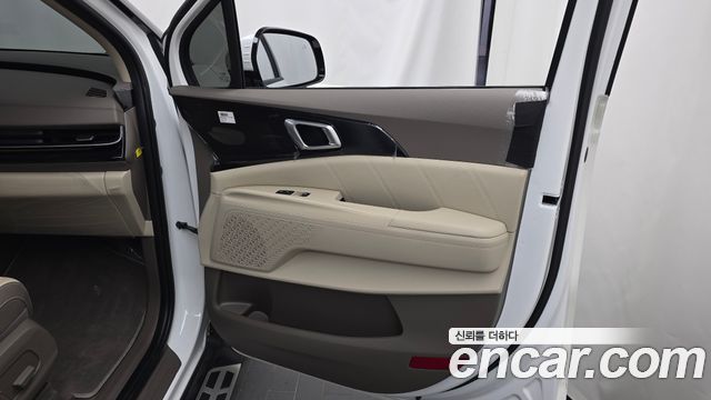 Kia Canival 2025 — photo 15