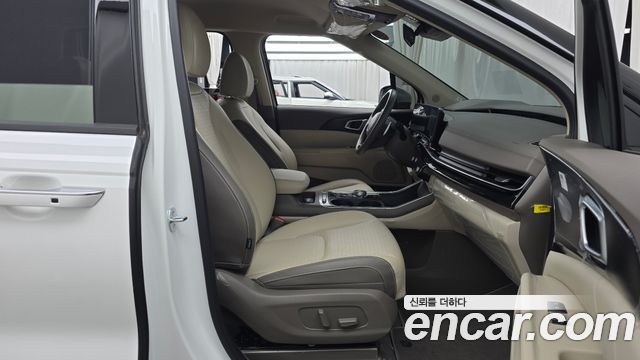 Kia Canival 2025 — photo 16