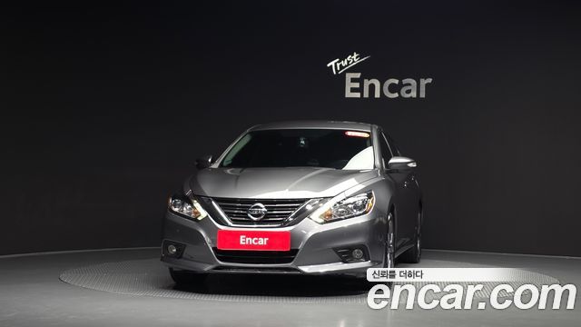 Nissan Altima 2017 — photo 3