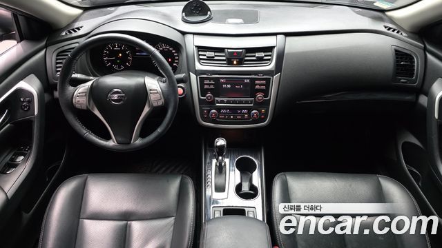 Nissan Altima 2017 — photo 10