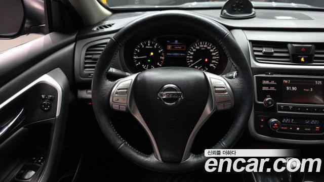 Nissan Altima 2017 — photo 19