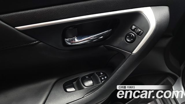 Nissan Altima 2017 — photo 26