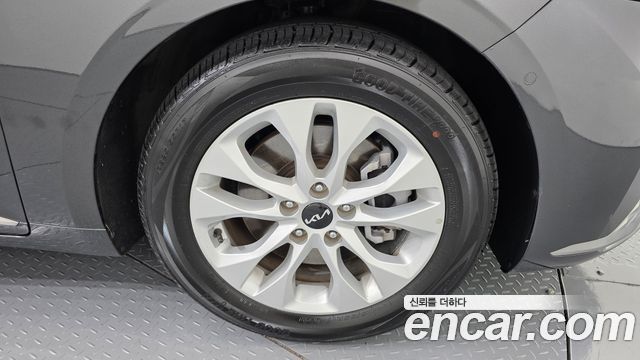 Kia K8 2022 — photo 7