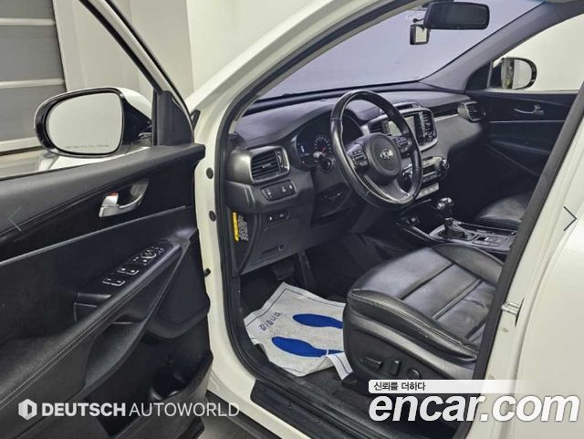 Kia Sorento 2016 — photo 11
