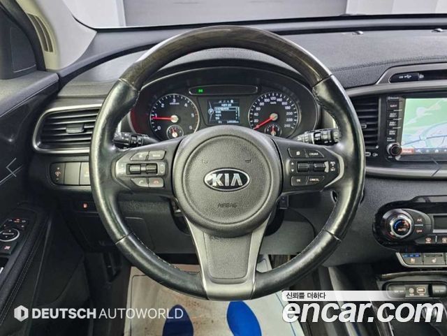 Kia Sorento 2016 — photo 13