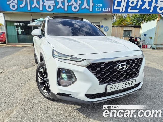 Hyundai Santafe 2019 — photo 1