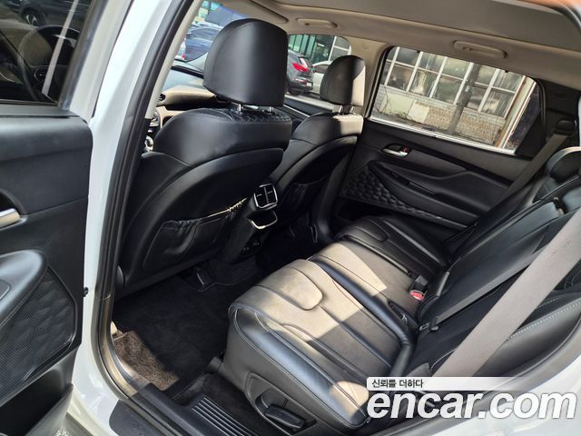 Hyundai Santafe 2019 — photo 17