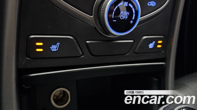 Hyundai AVANTE 2015 — photo 22