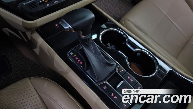 Kia Canival 2019 — photo 12