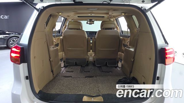 Kia Canival 2019 — photo 26