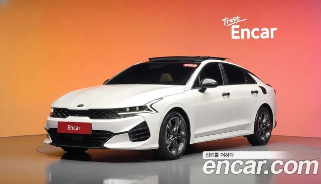 Kia K5 2020 — photo 1