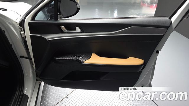 Kia K5 2020 — photo 14