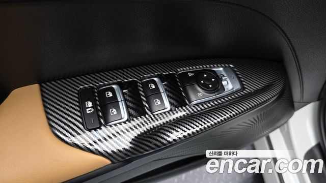 Kia K5 2020 — photo 32