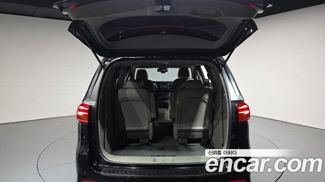 Kia Canival 2019 — photo 26