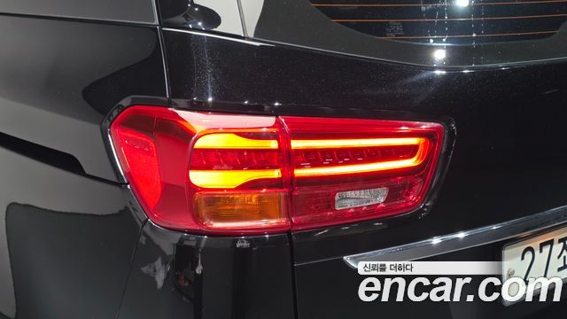 Kia Canival 2019 — photo 9
