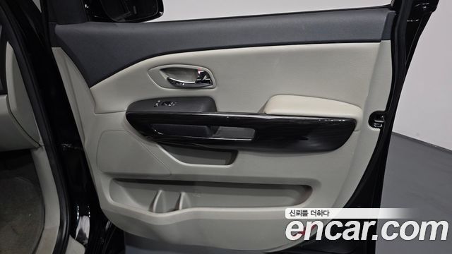 Kia Canival 2019 — photo 15