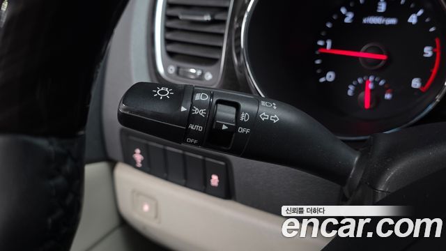 Kia Canival 2019 — photo 30