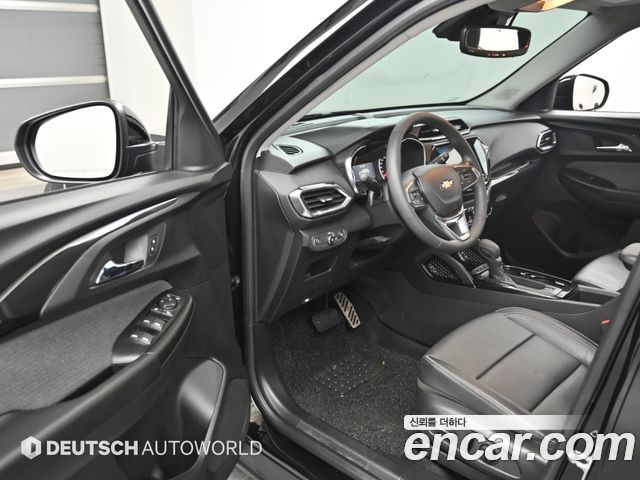 Chevrolet Korea Trailblazer 2022 — photo 11