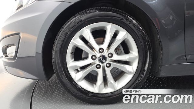 Kia K5 2012 — photo 5