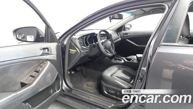 Kia K5 2012 — photo 13