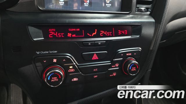 Kia K5 2012 — photo 22