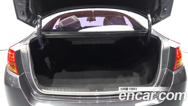 Kia K5 2012 — photo 26