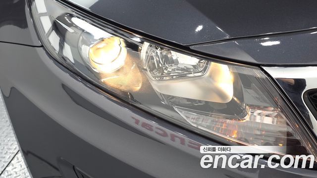 Kia K5 2012 — photo 8