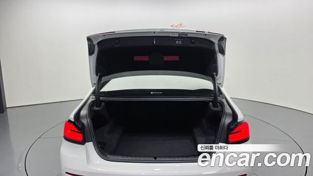 BMW 5-Series 2023 — photo 26