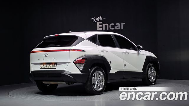 Hyundai Kona 2023 — photo 2