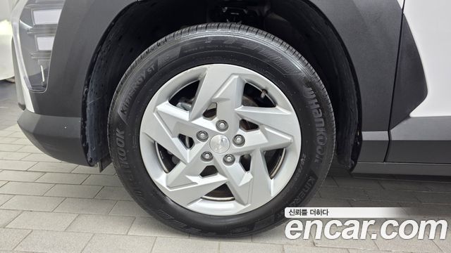 Hyundai Kona 2023 — photo 5