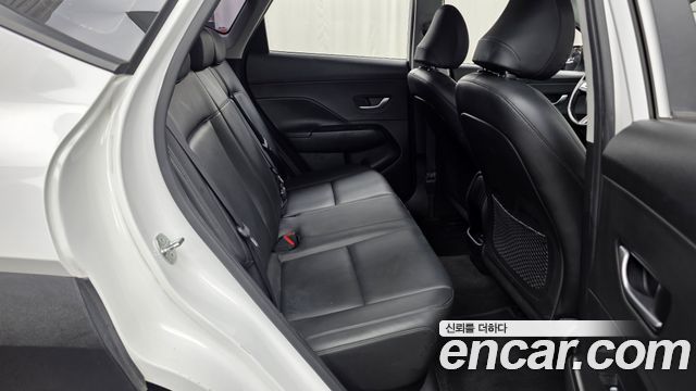 Hyundai Kona 2023 — photo 12